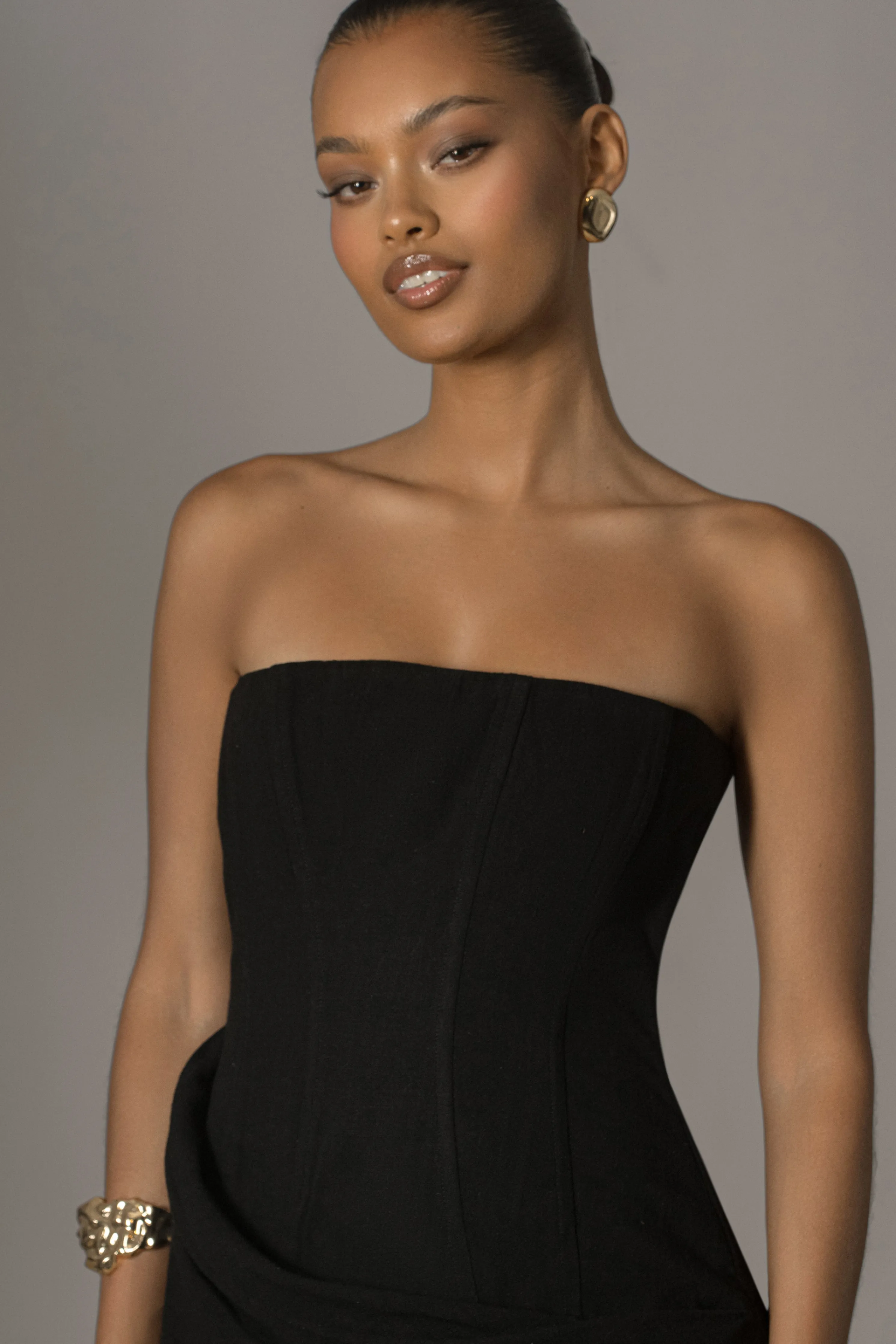 Black Journey Linen Maxi Dress